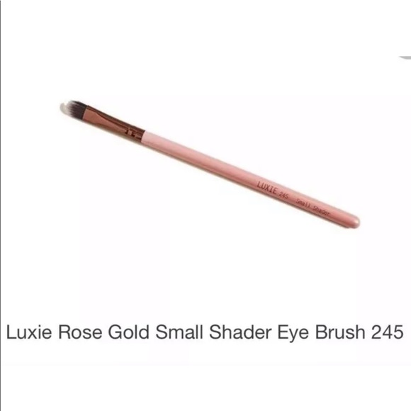 ❌SOLD❌ Makeup Brush Bundle - Picture 3 of 6